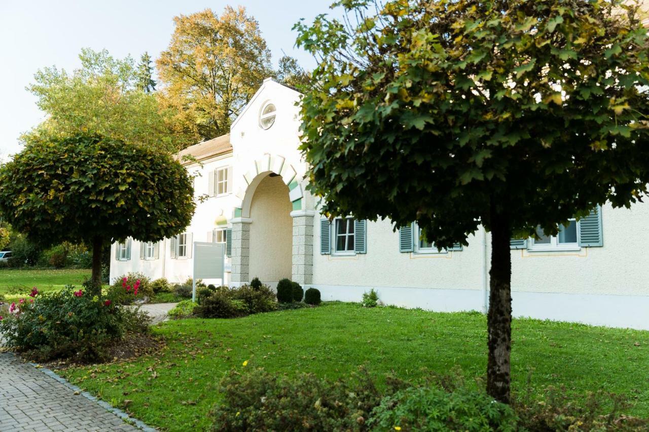 Gastehaus Schloss Abtsee Hotel Laufen Eksteriør billede